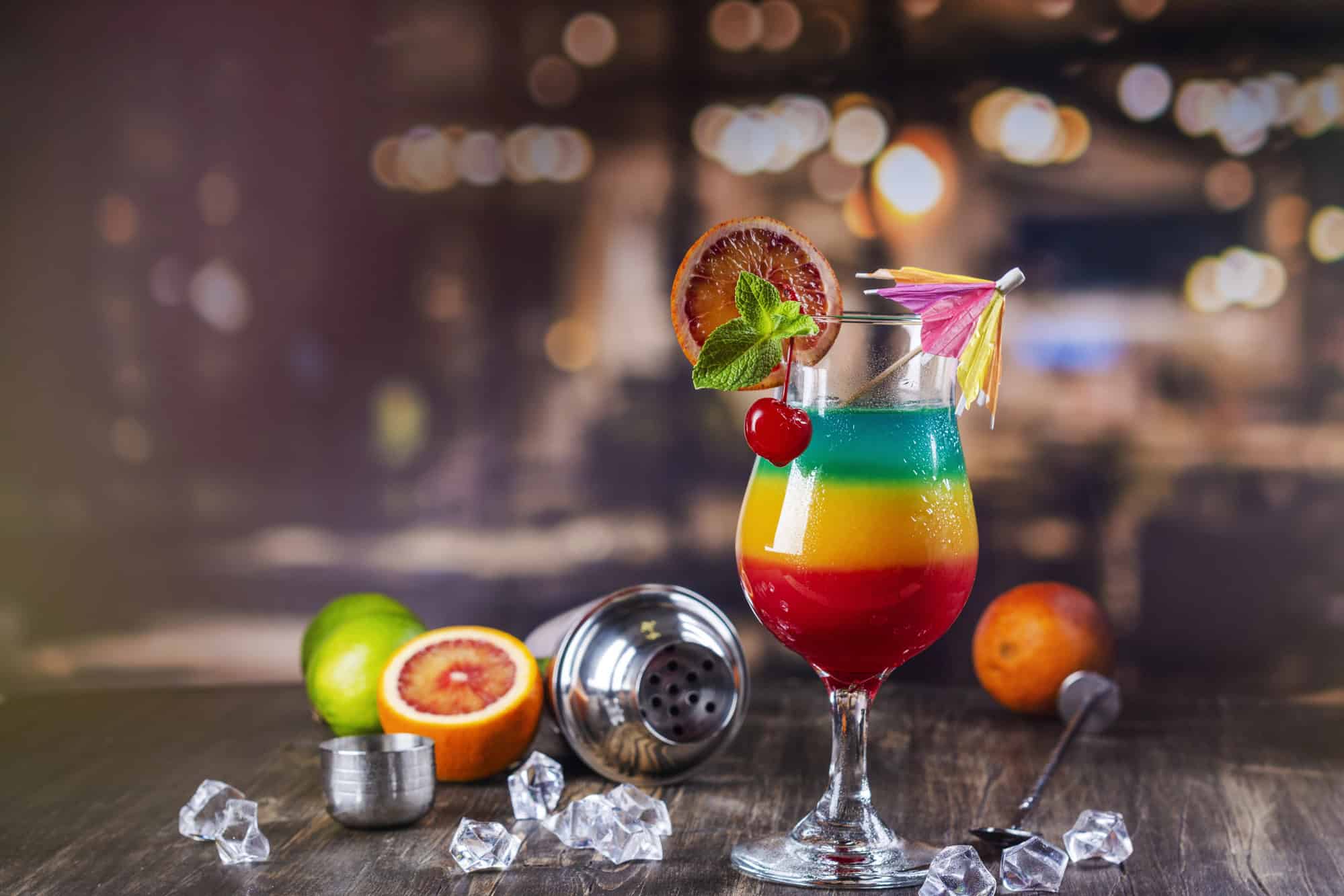 12 Things That Totally Annoy Poolside Bartenders – And What to Do Instead 8 Summer rainbow layered cocktail