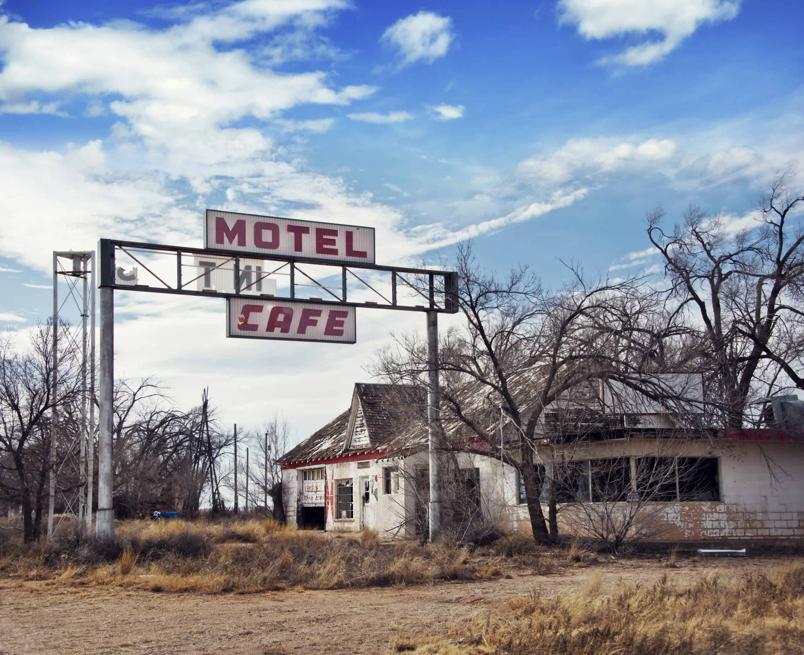 15 Most Haunting Ghost Towns in the World and Their Chilling Stories 13 Glenrio, Texas/New Mexico, USA