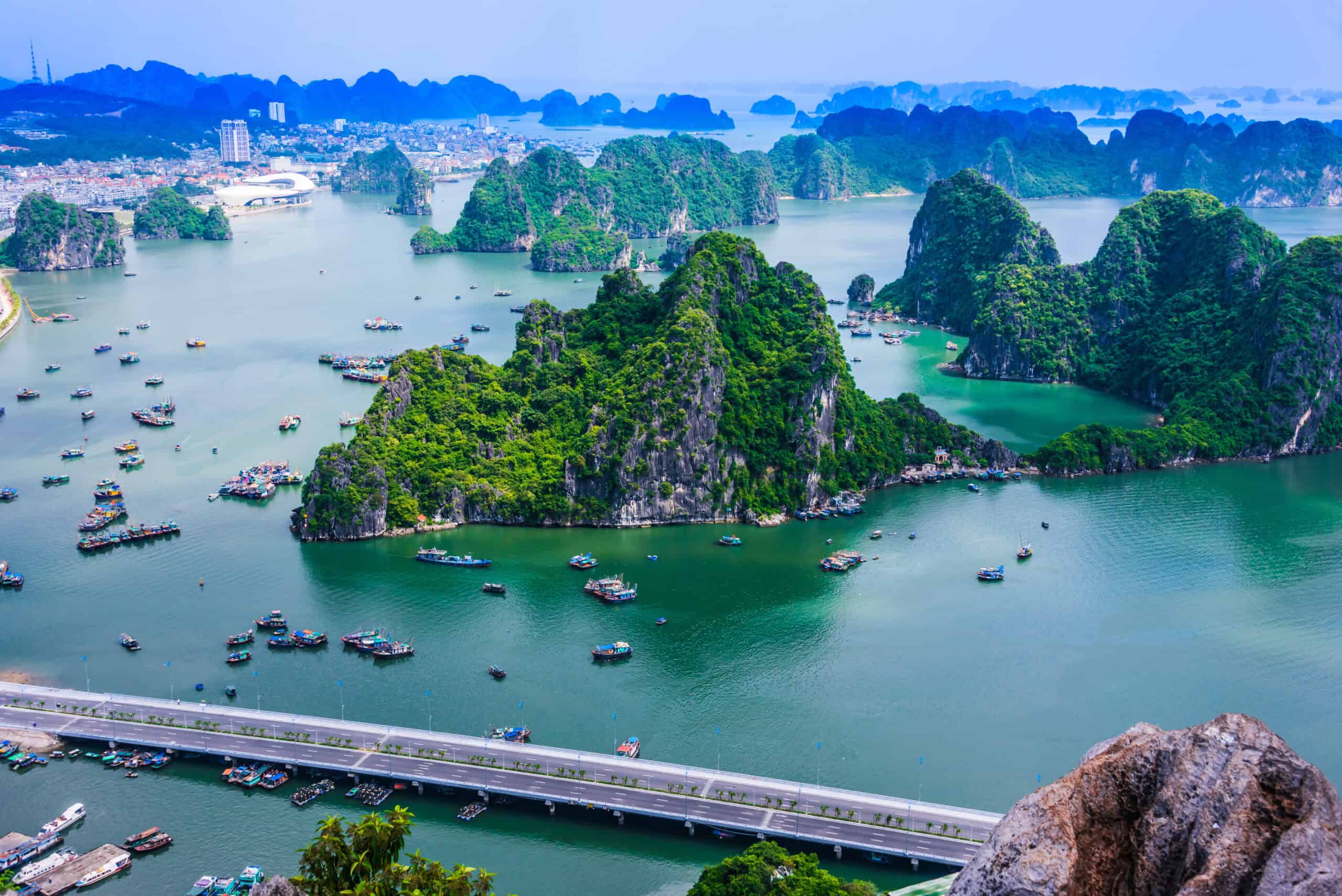The Most Instagrammable Spots of 2024: 30 Places to Snap and Share 2 Hạ Long Bay, Vietnam