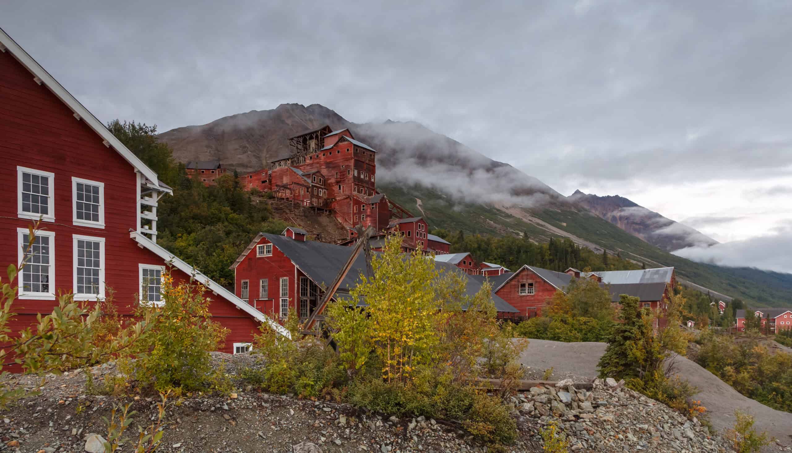 15 Most Haunting Ghost Towns in the World and Their Chilling Stories 10 Kennecott, Alaska, USA