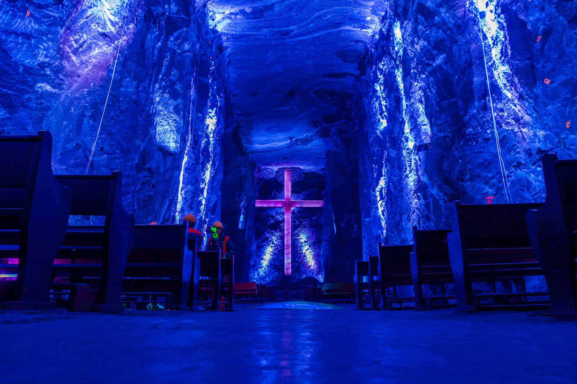 15 Beautiful Churches and Cathedrals Around the World 8 La Catedral de Sal - Zipaquirá, Colombia