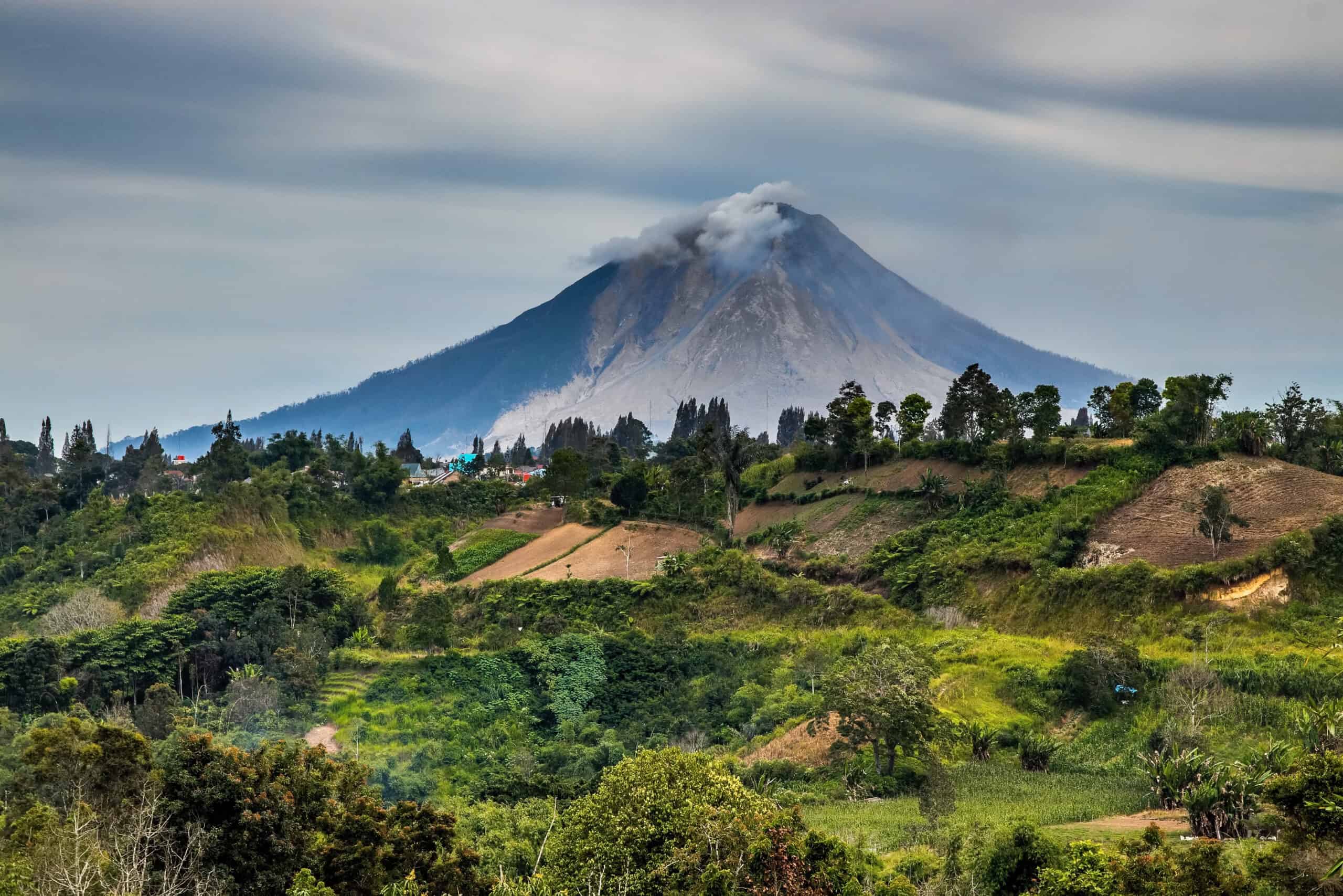 10 Most Dangerous Places to Visit That Are Surprisingly Beautiful 2 Mount Sinabung, Indonesia