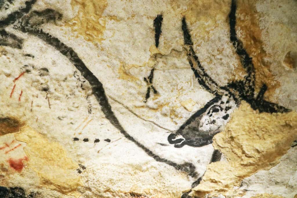 15 Places Tourists Are Banned From (And Why) 3 Prehistoric bull depicted in Lascaux caves