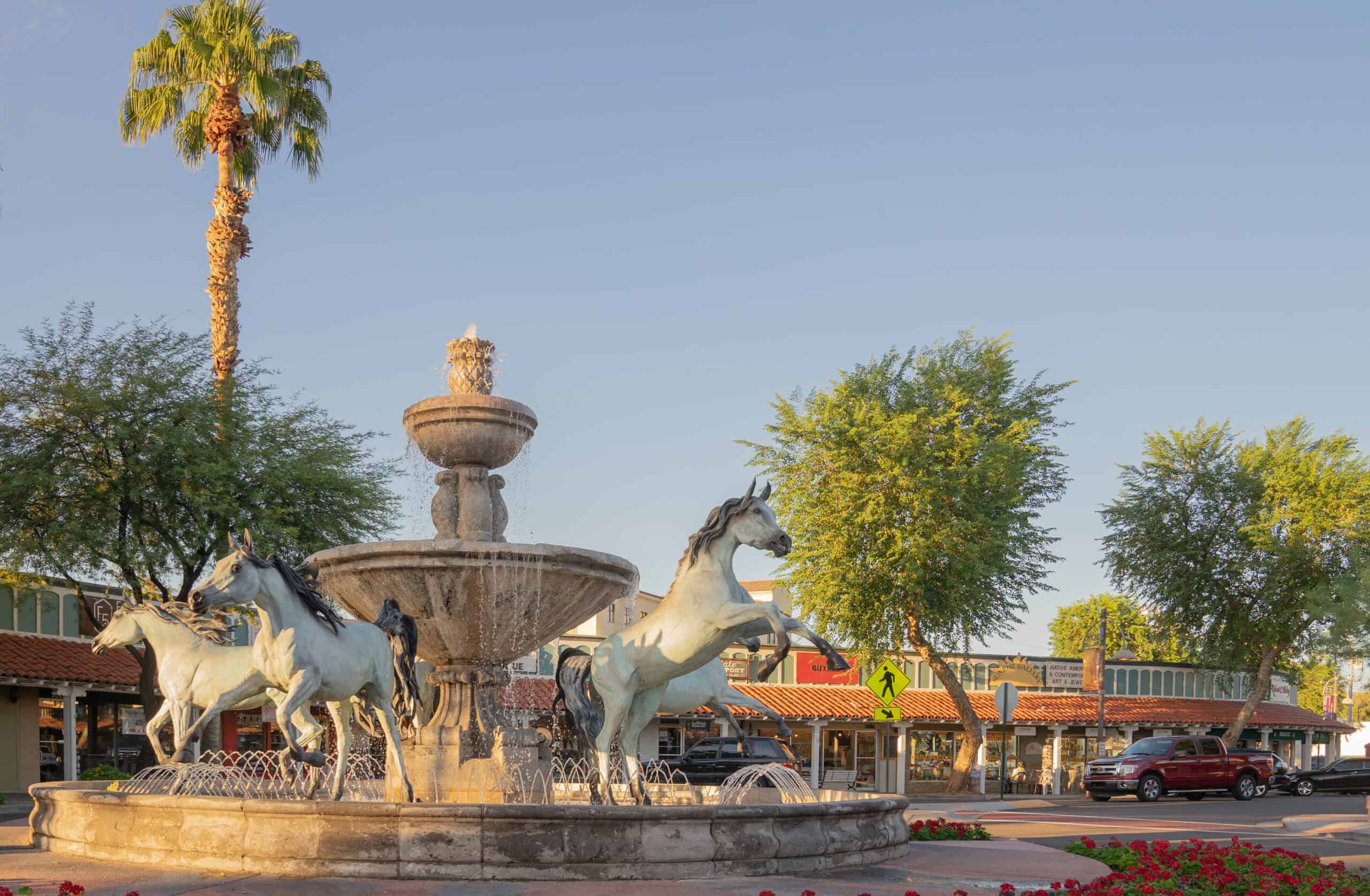 From Boutiques to Malls: 10 U.S. Cities Perfect for Shopping Lovers 7 Scottsdale, Arizona
