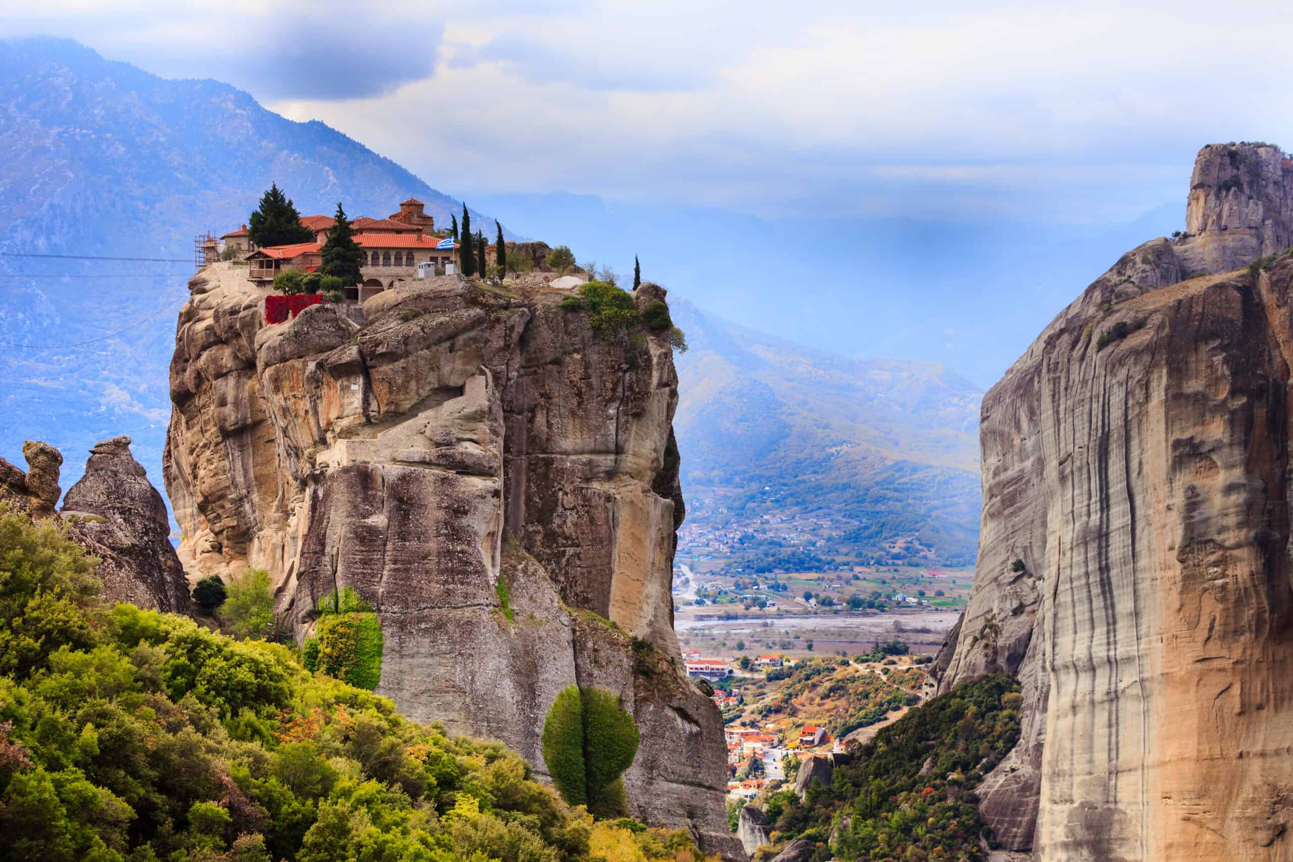 14 Places You Should Visit The Next Time You're in Greece 1 Meteora