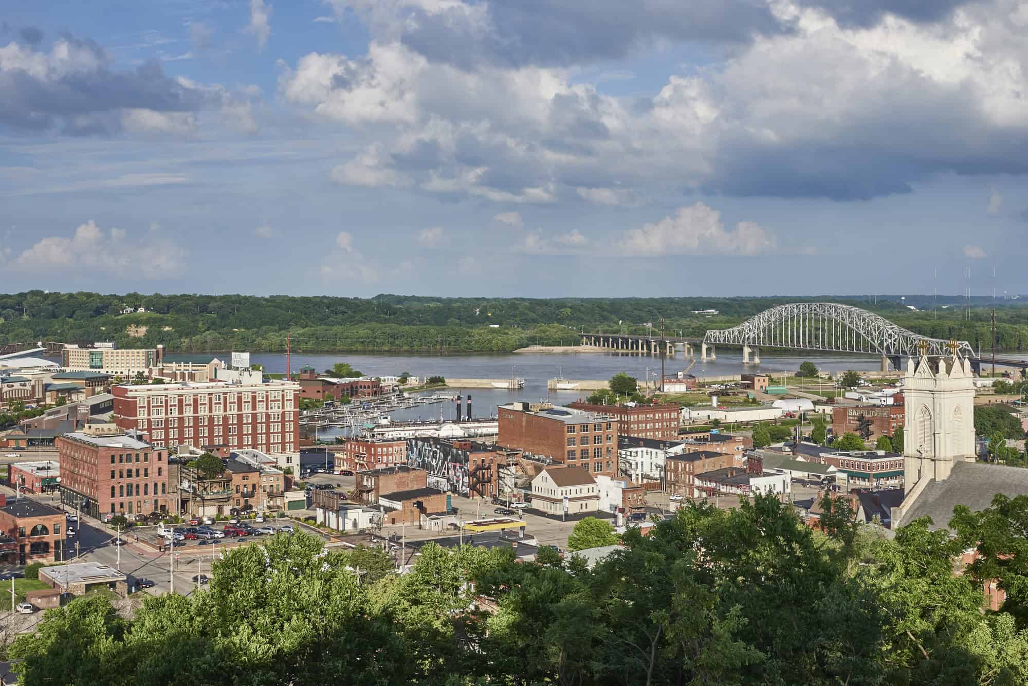 These So-Called 'Boring' Midwest Cities Are Actually America's Best-Kept Secrets 7 Dubuque Iowa