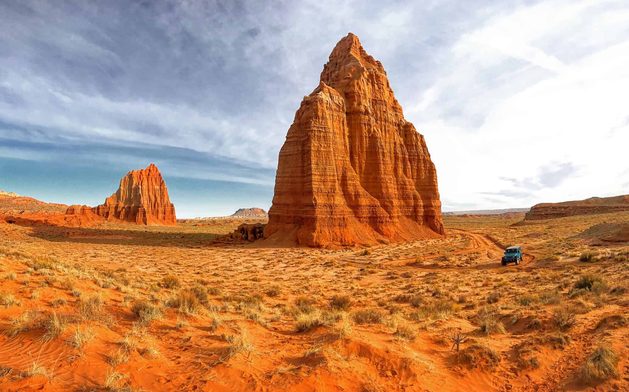 From Pink Dunes to Dancing Rocks: America's Most Surprising Desert Escapes 10 Cathedral Valley