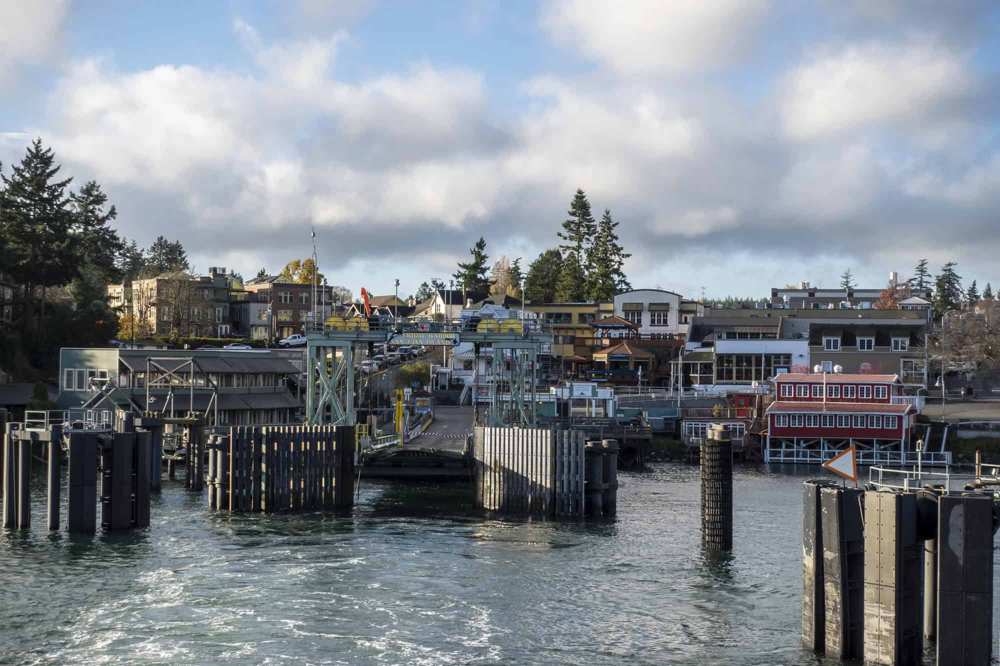 15 Secret Coastal Towns That Feel Like Maine (But Won't Break the Bank) 7 Friday Harbor WA
