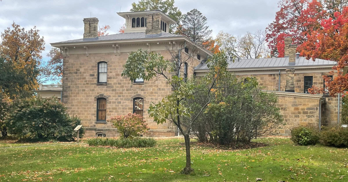 These Quirky American Towns Are Living History Books (No Admission Required) 1 Mineral Point WI