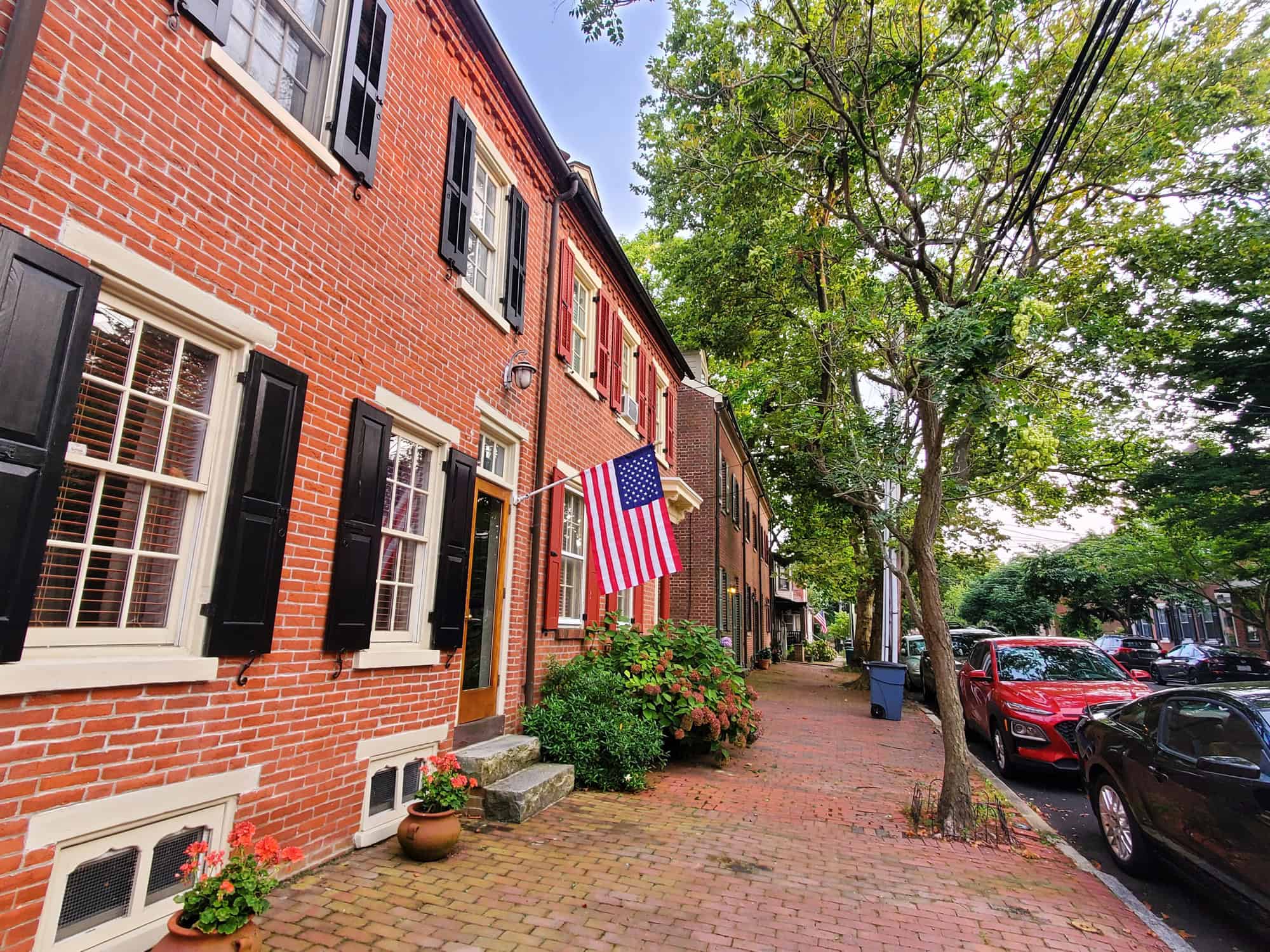 These Quirky American Towns Are Living History Books (No Admission Required) 6 New Castle Delaware