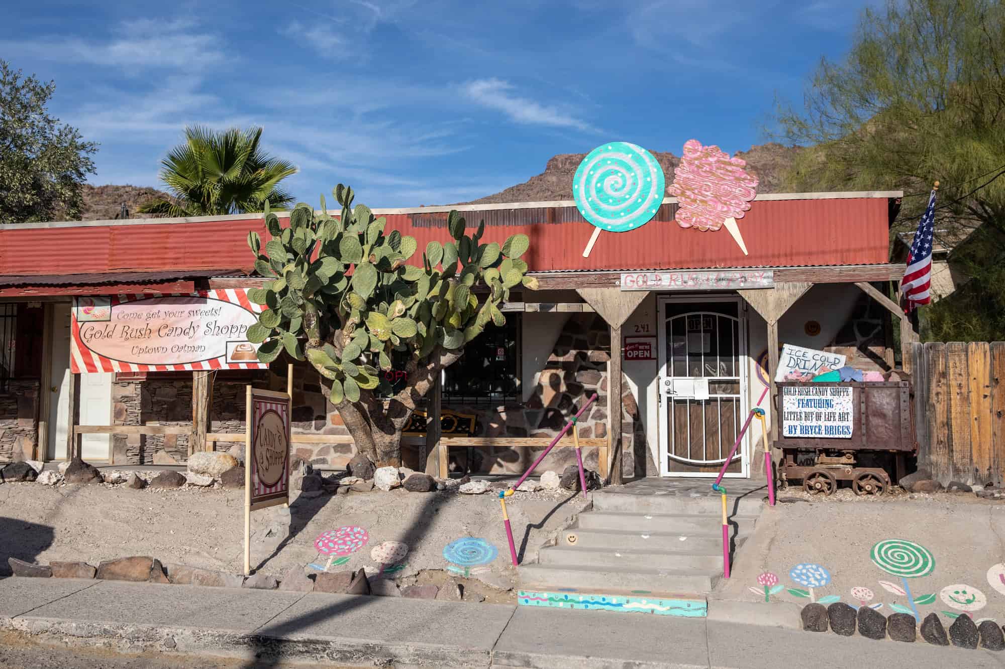 These 'Ghost Towns' Are More Alive Than Your Hometown 5 Oatman Arizona