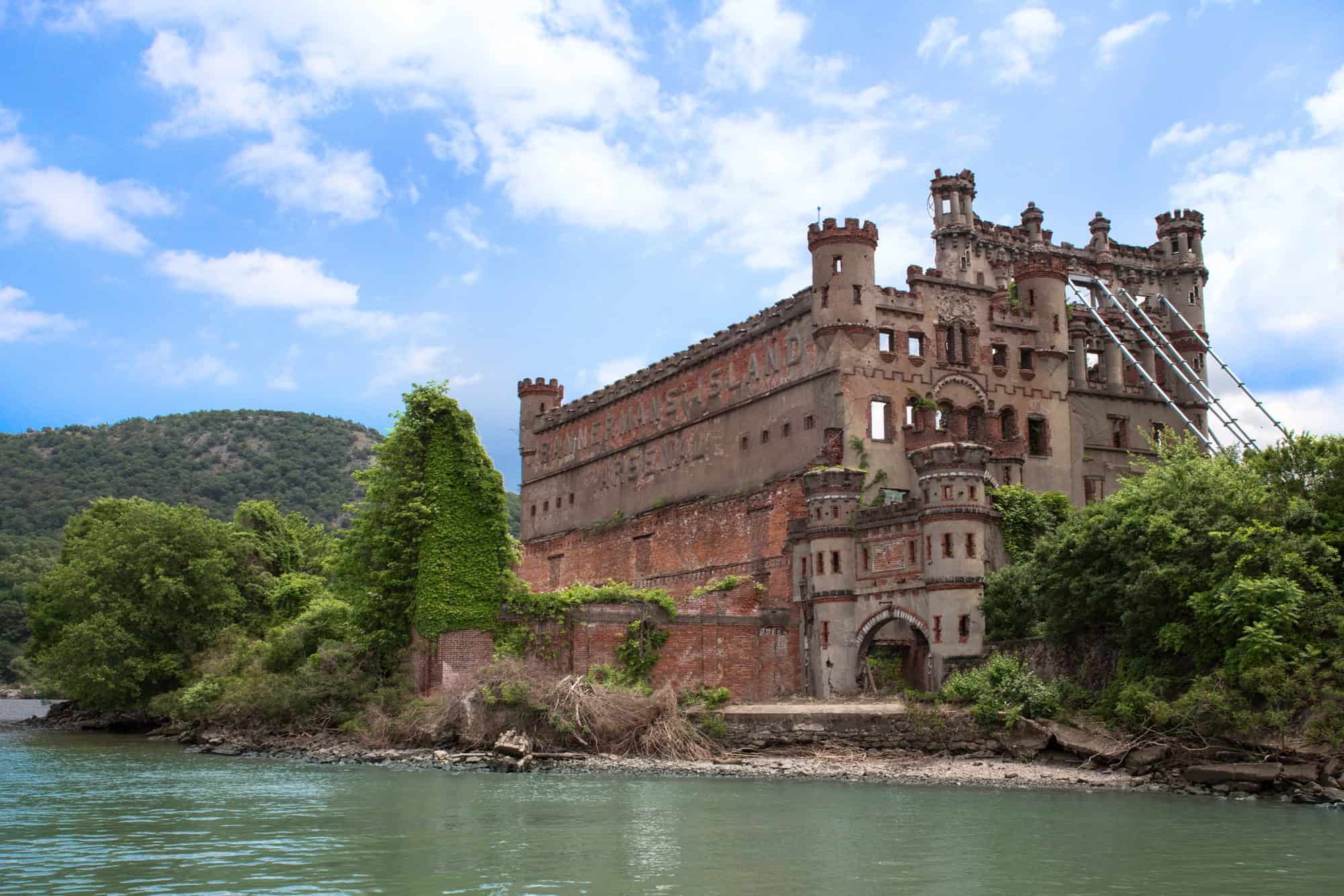 From Wine Country to New England: America's Most Jaw-Dropping Castles 7 Bannerman Castle Pollepel Island New York